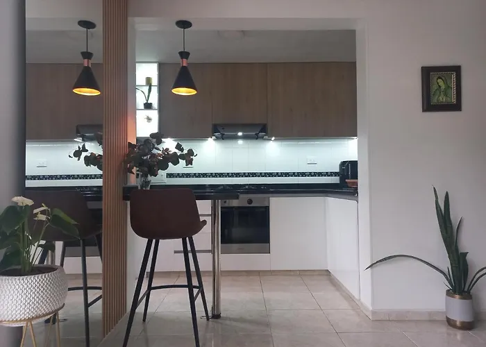 Moderna Y Confortable Habitacion En Apartamento Compartido