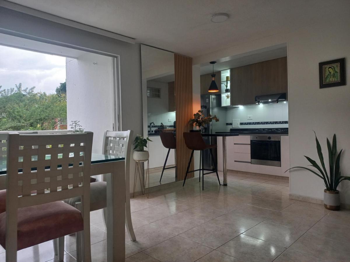 Moderna Y Confortable En Compartido Apartment